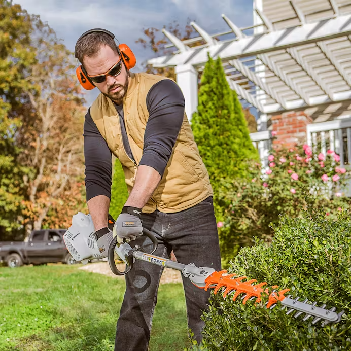 Stihl HL 56 K Hedge Trimmer - 20in Shaft, Gas Power