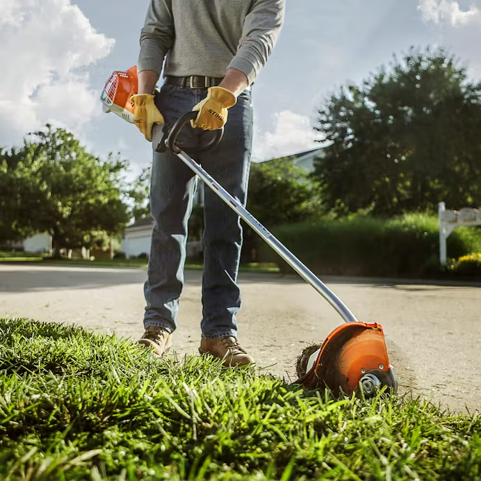 Stihl FC 70 Commercial Edger - Curved Shaft, 8in Blade