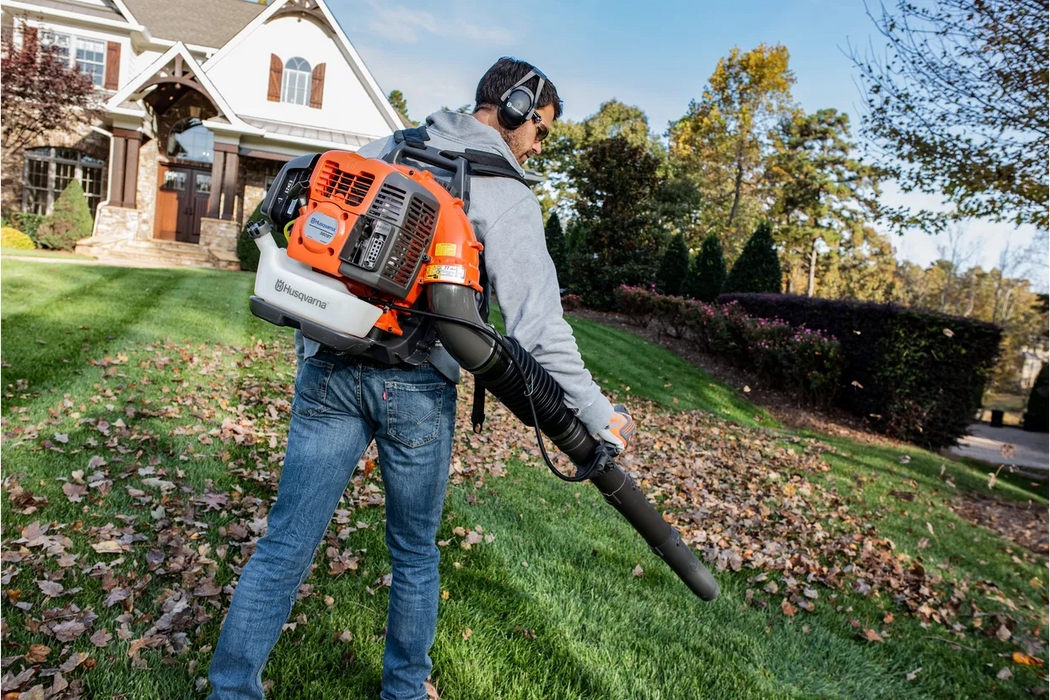 Husqvarna 360BT, in use